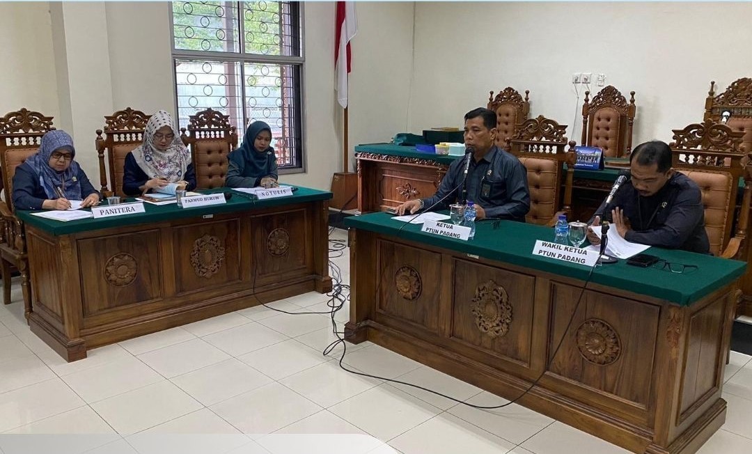 Briefing Pelayanan Masyarakat dan Survei oleh Ketua