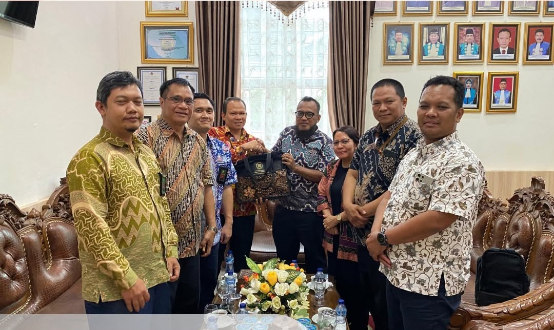 Monitoring dan evaluasi penyelenggaraan Perpustakaan di wilayah sumatera barat