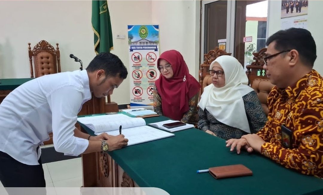 Monitoring dan Evaluasi kinerja pemberian jasa bantuan hukum