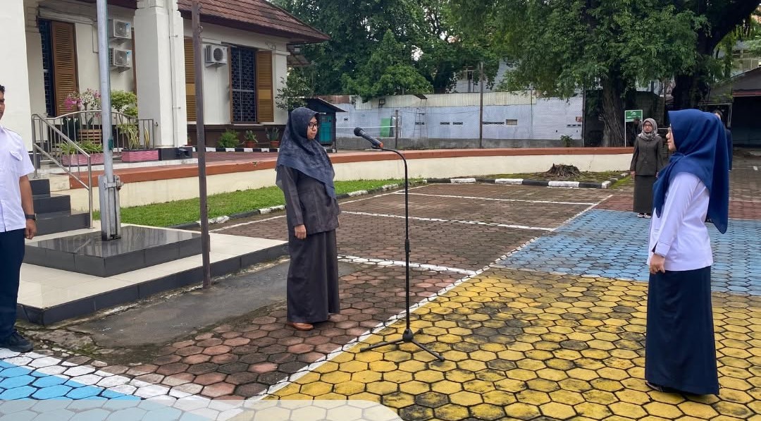 Kegiatan Apel Pagi Pembina Ibu Vivi Ayunita Kusumandari, S.H.