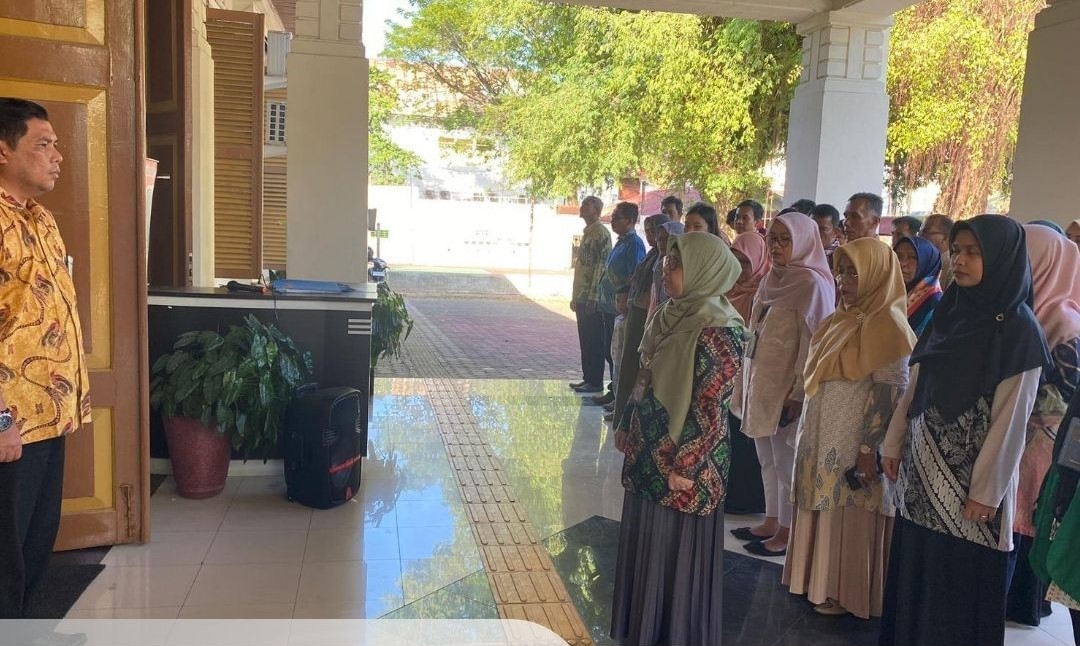 Kegiatan Rutin Apel Sore PTUN Padang