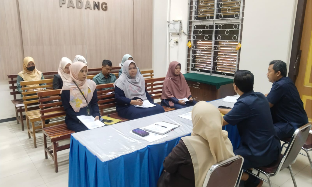 Rapat Monitoring Dan Evaluasi Teknologi Informasi Dan Komunikasi