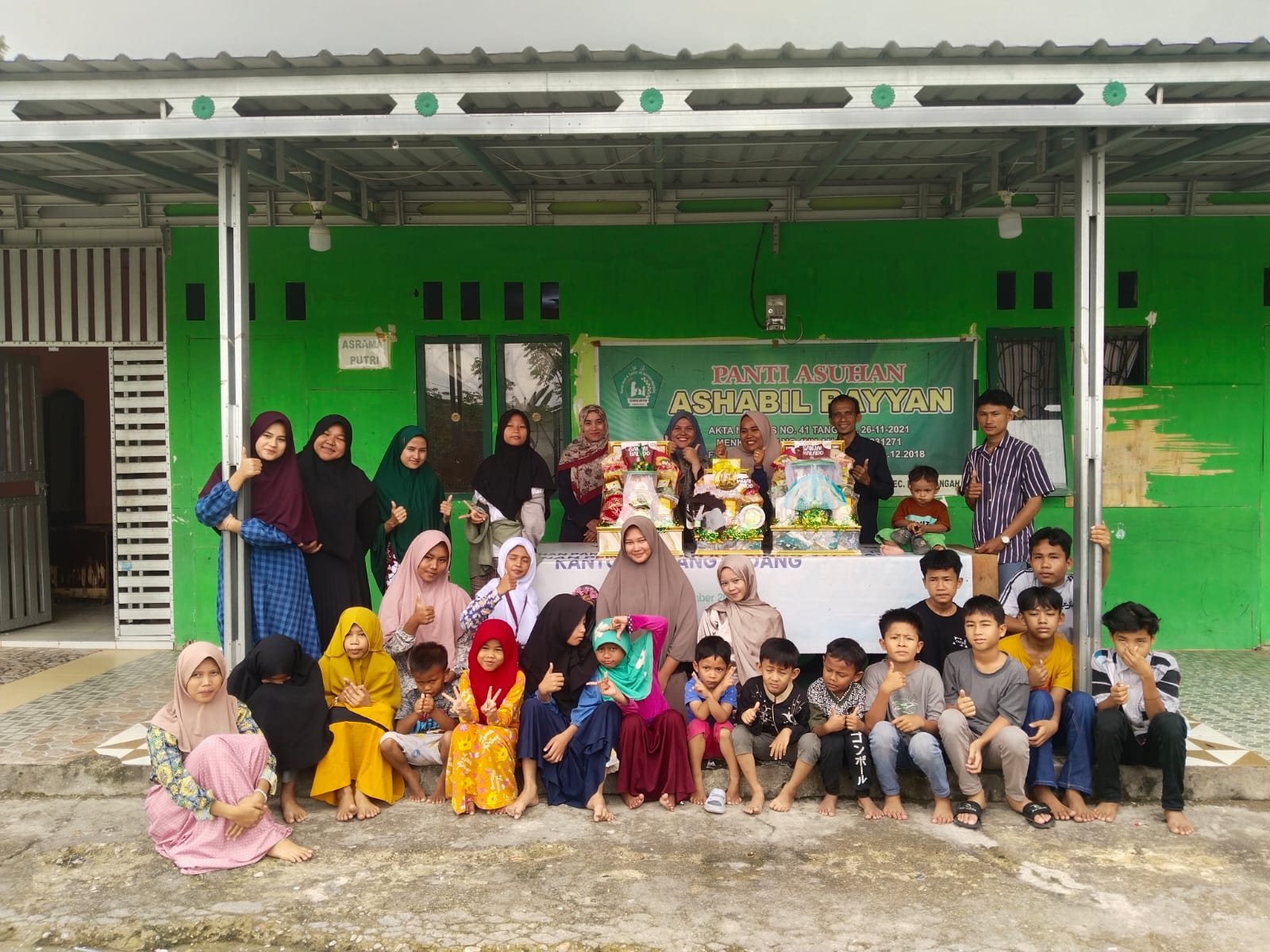 Kegiatan Penyaluran Barang Gratifikasi  Oleh Tim Unit Pengendali Gratifikasi PTUN Padang