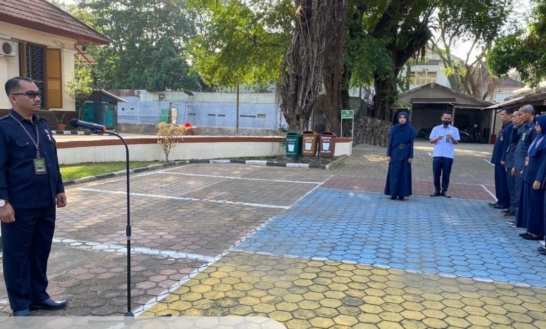 Kegiatan Rutin Apel Pagi PTUN Padang