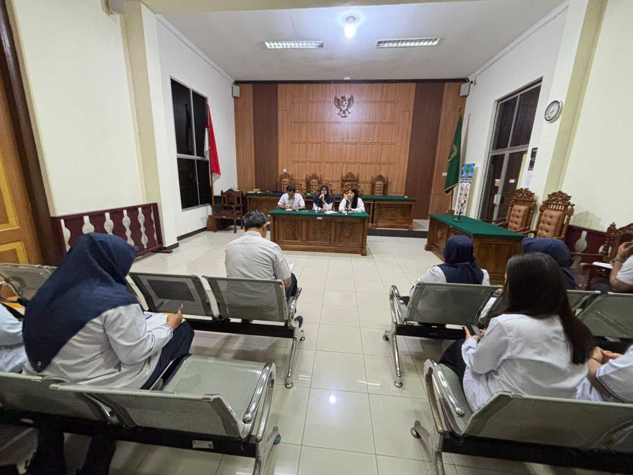 Rapat Monitoring dan Evaluasi Website dan Media Sosial Pengadilan Tata Usaha Negara Padang Triwulan II Tahun 2026