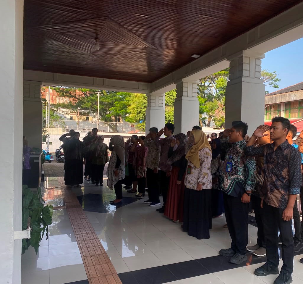 Kegiatan Rutin Apel Sore PTUN Padang