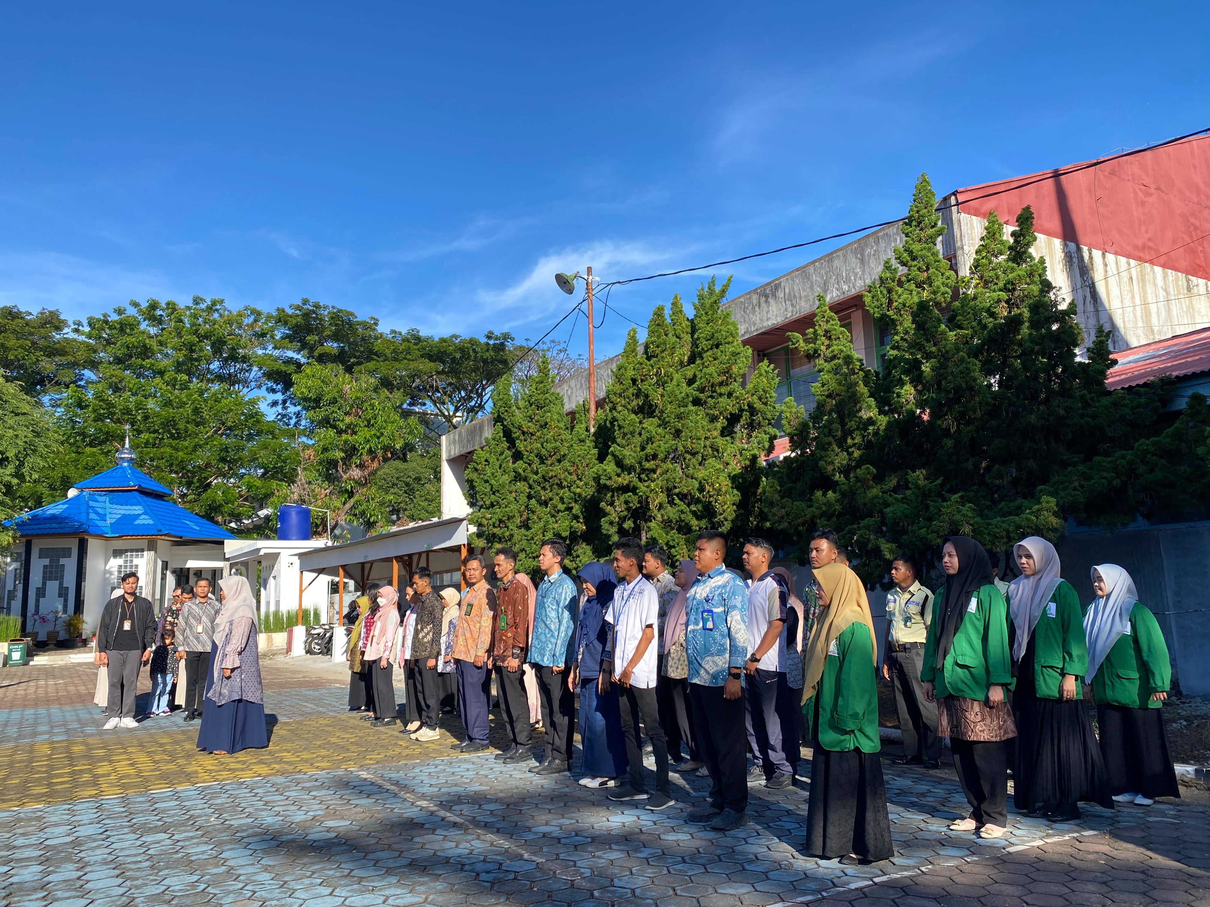 Kegiatan Rutin Apel Sore PTUN Padang