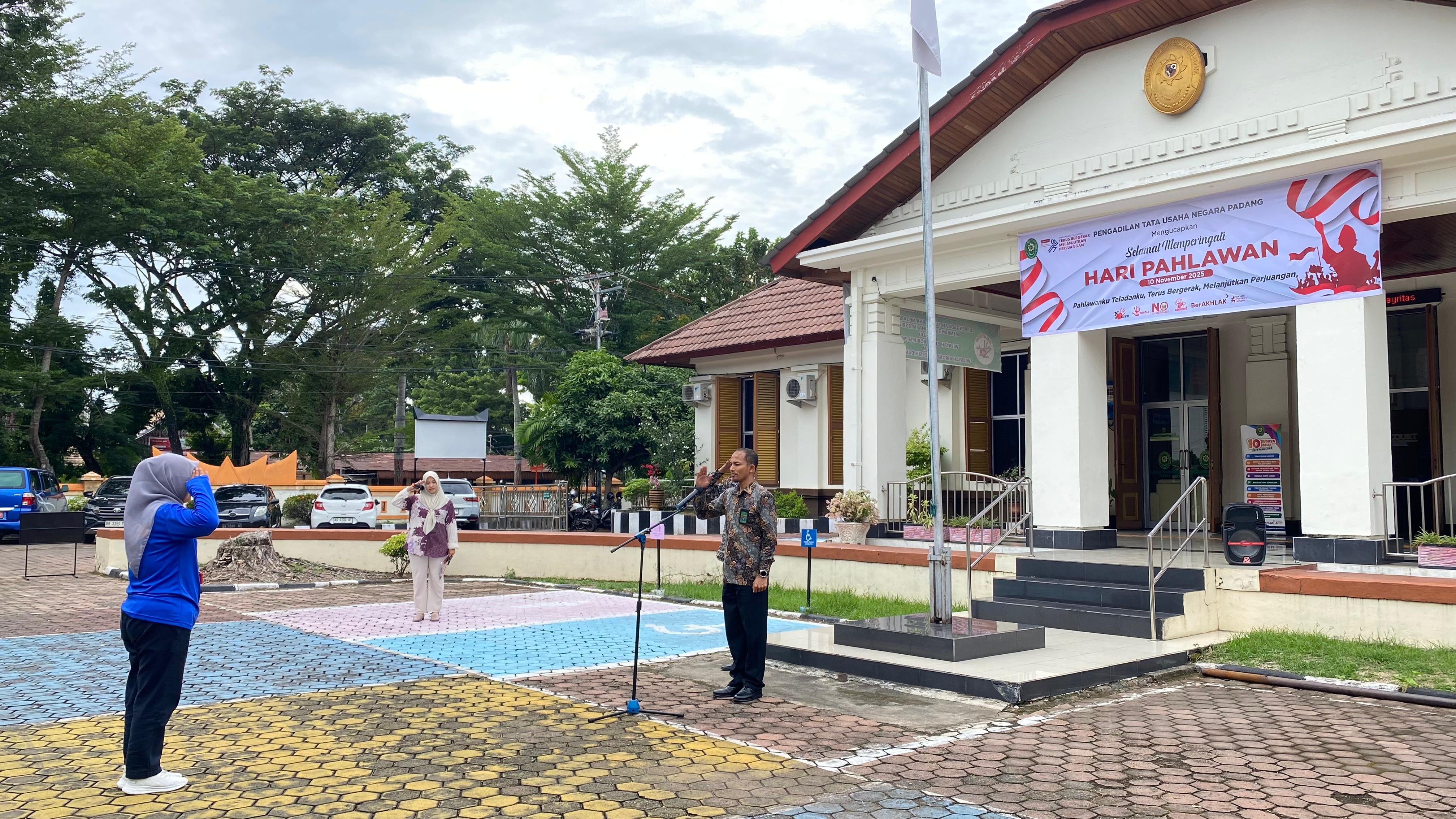 Kegiatan Apel Sore Rutin PTUN Padang