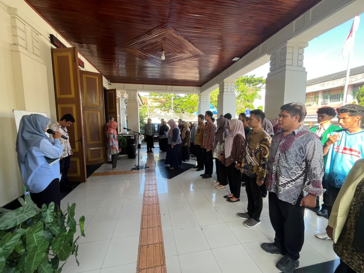 Kegiatan Rutin Apel Sore PTUN Padang