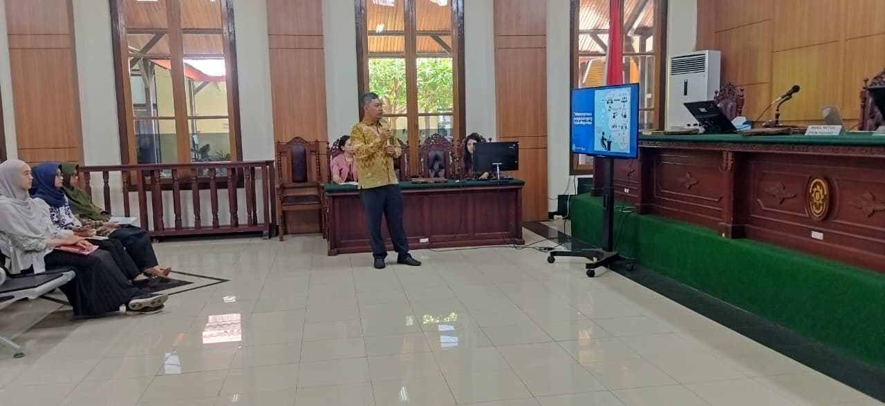Kegiatan Sosialisasi Whistle Blowing System