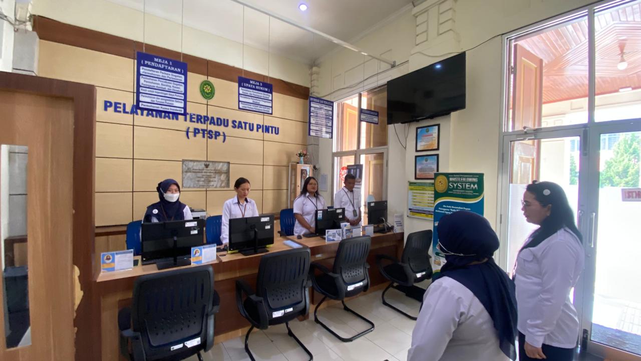 Briefing Peningkatan Pelayanan PTSP PTUN Padang