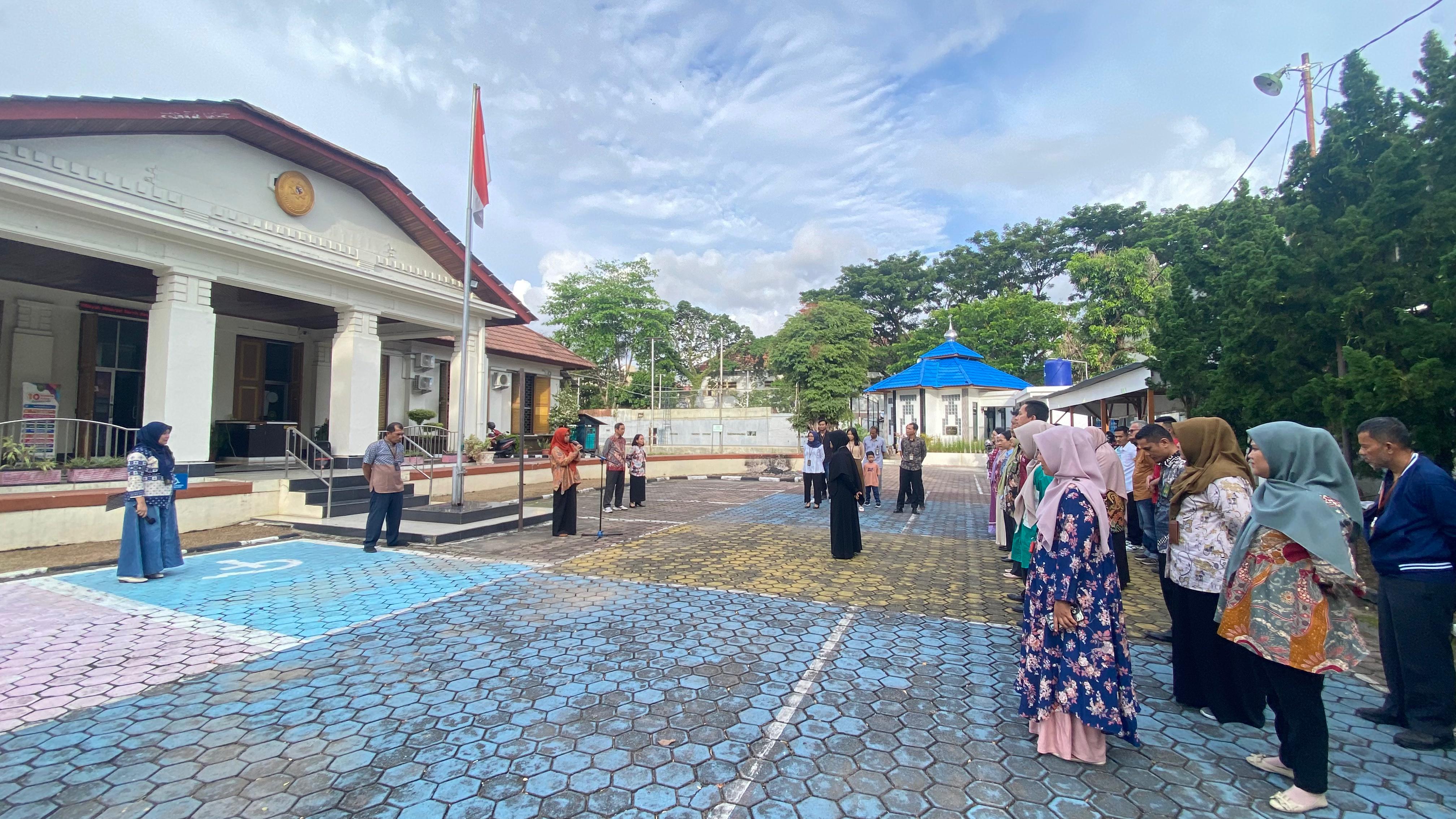 Kegiatan Rutin Apel Sore PTUN Padang