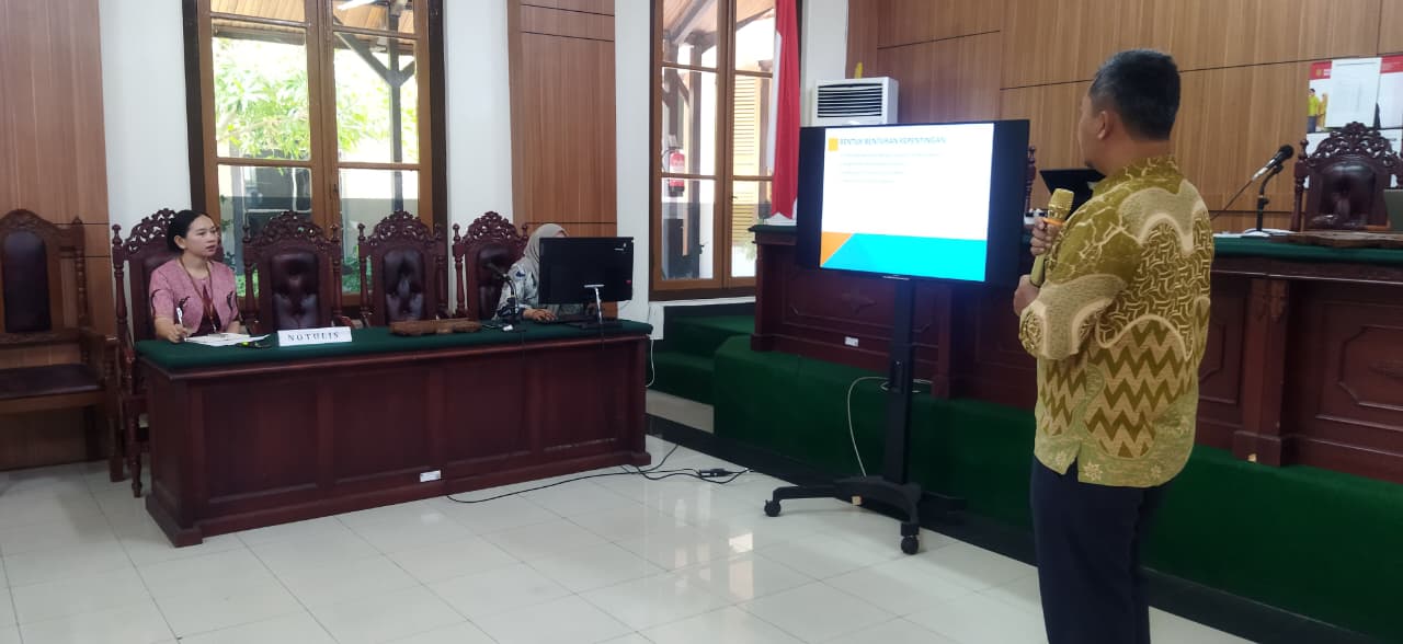 Kegiatan Sosialisasi Benturan Kepentingan Pada PTUN Padang