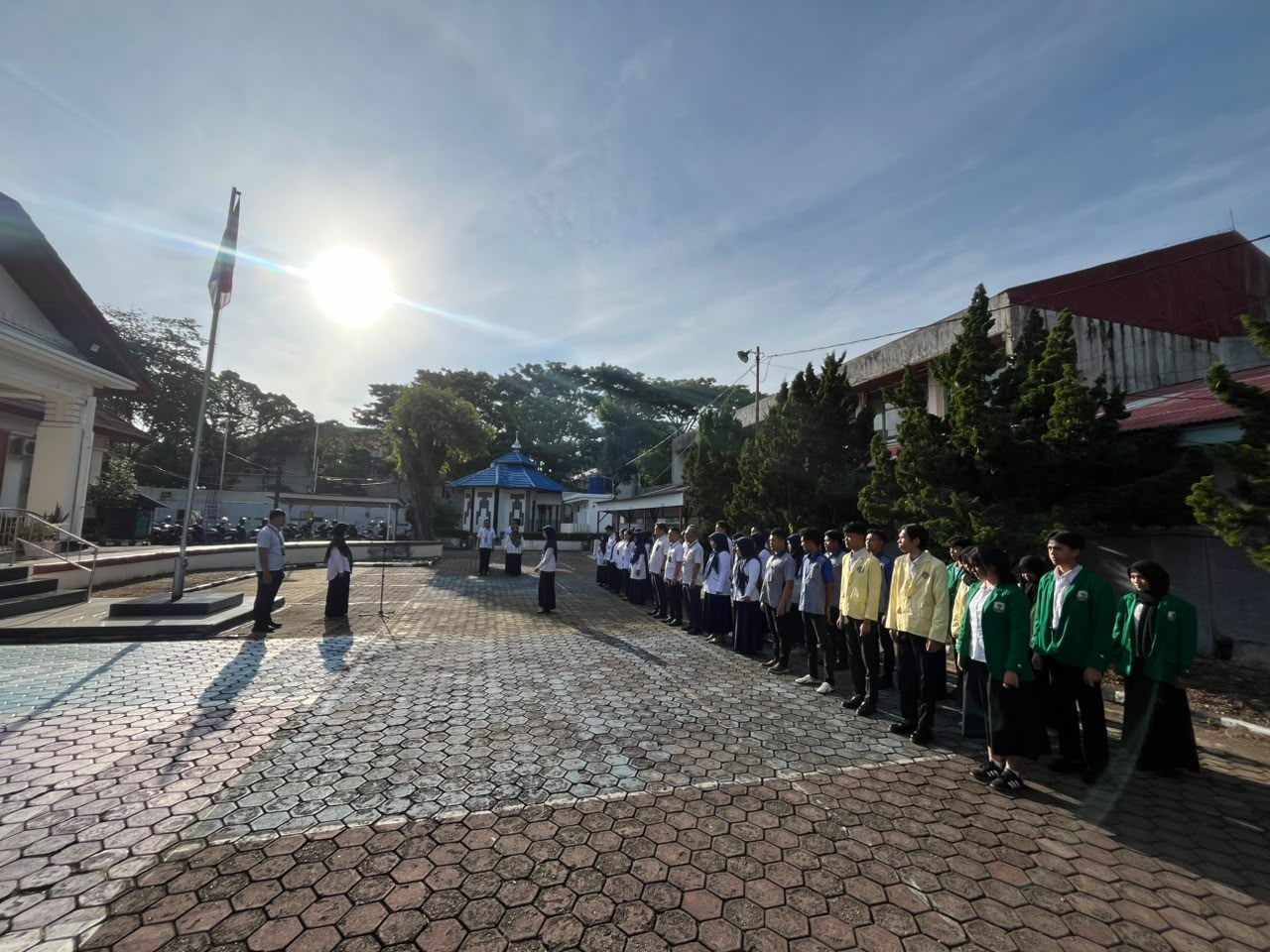 Kegiatan Rutin Apel Pagi PTUN Padang