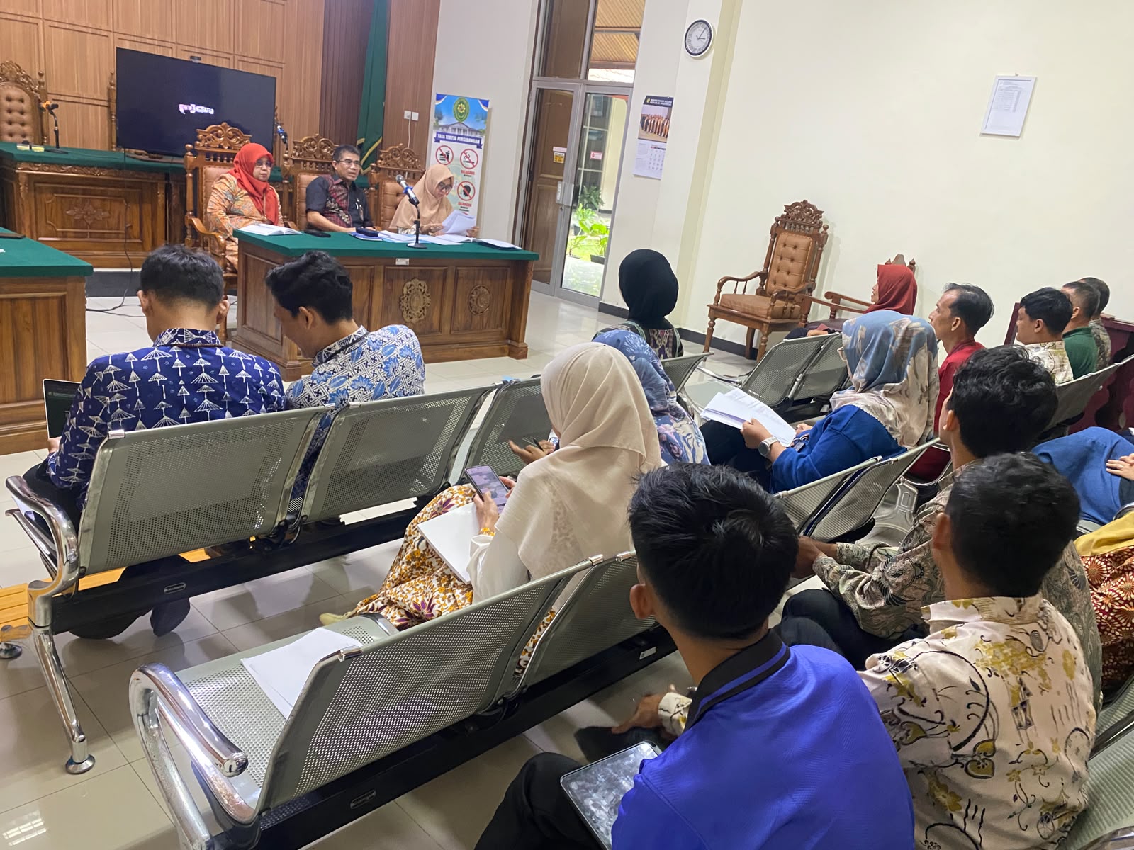Rapat Tim Penyusunan dan Reviu Standar Operasional Prosedur (SOP)