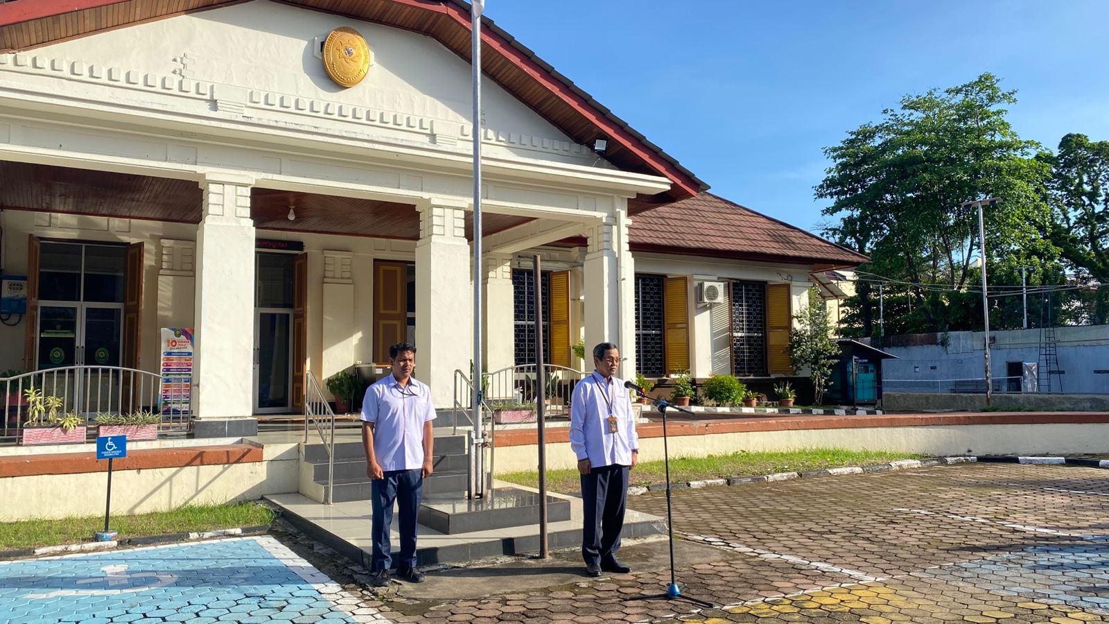 Kegiatan Rutin Apel Pagi PTUN Padang