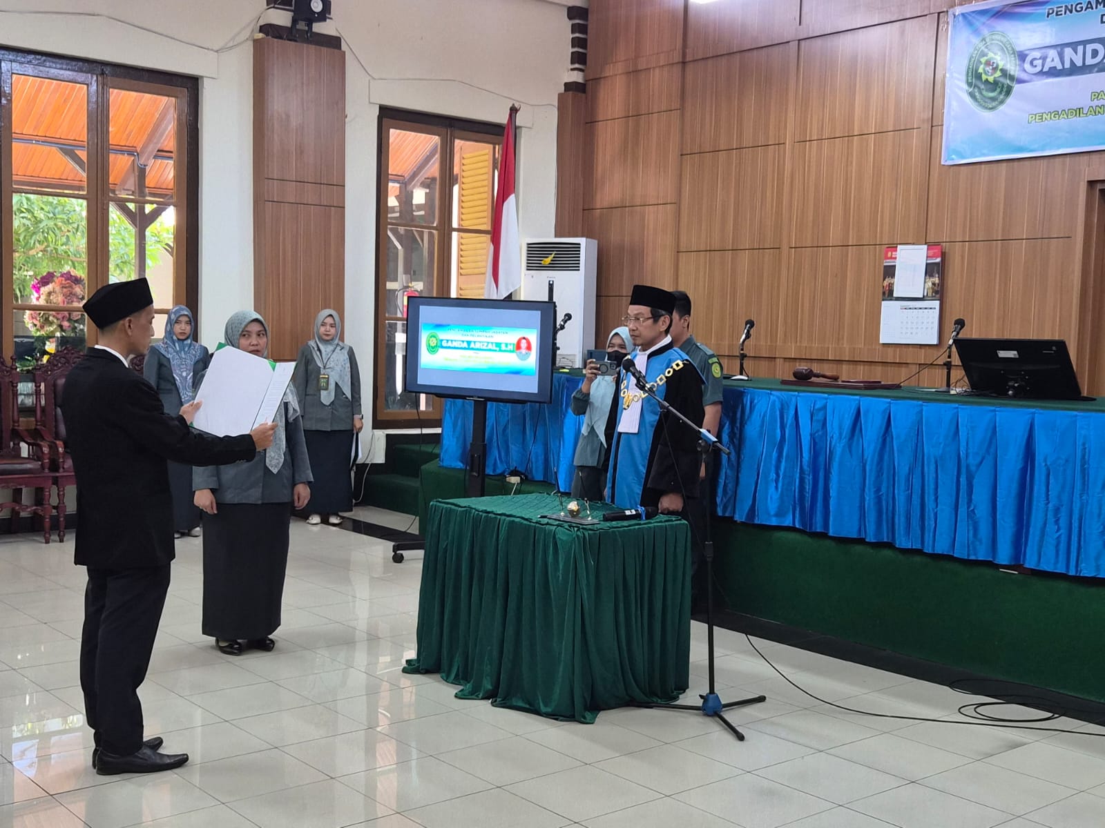 Pelantikan dan Pengambilan Sumpah Jabatan Panitera Muda Hukum PTUN Padang