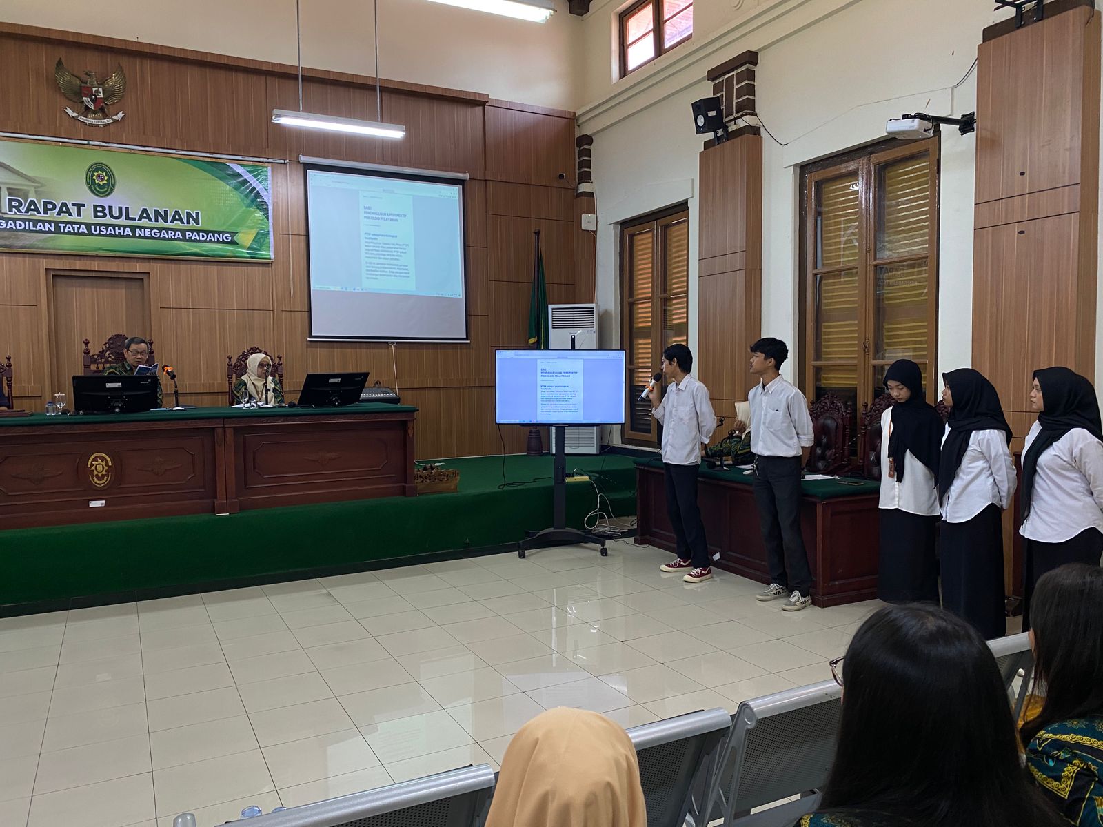 Sosialisasi Inovasi Panduan Interaksi & Psikologi Komunikasi bagi Petugas PTSP PTUN Padang
