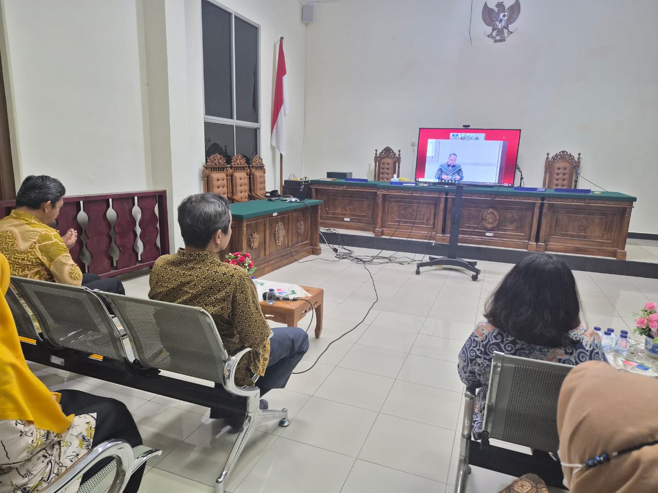 Kegiatan Penyerahan Bantuan kepada ASN terdampak Banjir Pada Wilayah Hukum PTTUN Medan